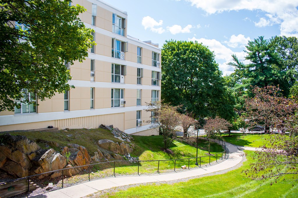 Countryside Village Apartments, 450460 Boston Post Rd. E, Marlborough